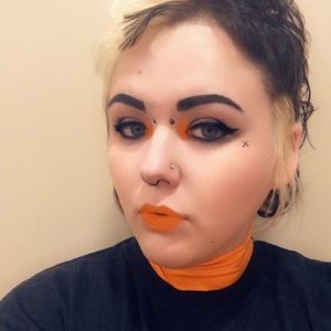 Meet your Posher, Mackenzie